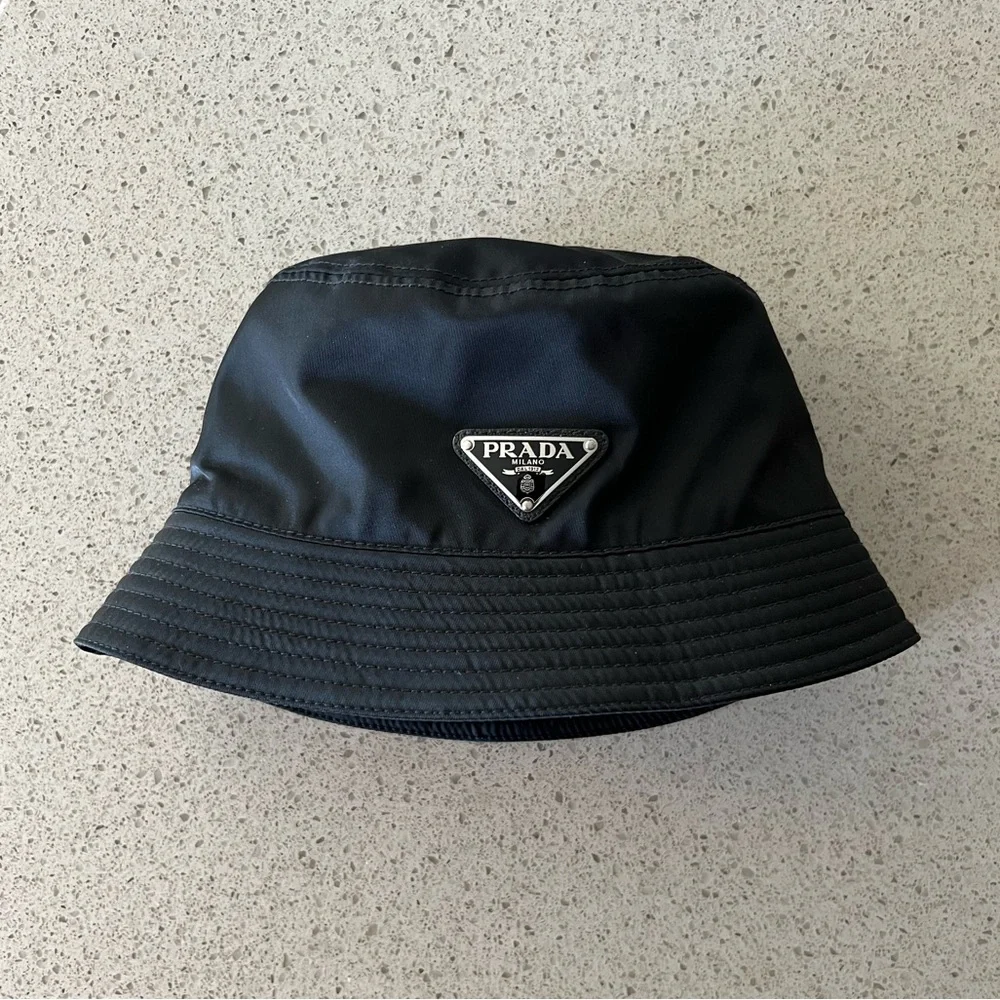 PRADA Bucket Hat Re-Nylon Black - Size Medium - 💯 AUTHENTIC - Picture 1 of 5